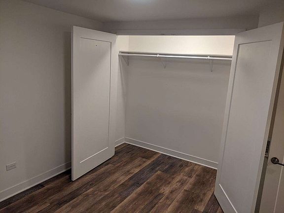 4th image of 1520 W 18th Pl #1R