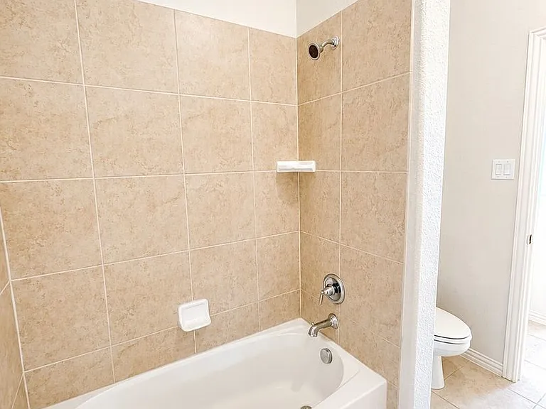 1033 Lone Ivory Trl — Photo 25
