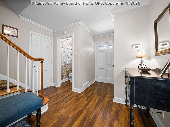 3rd image of 844 Lower Chester Rd