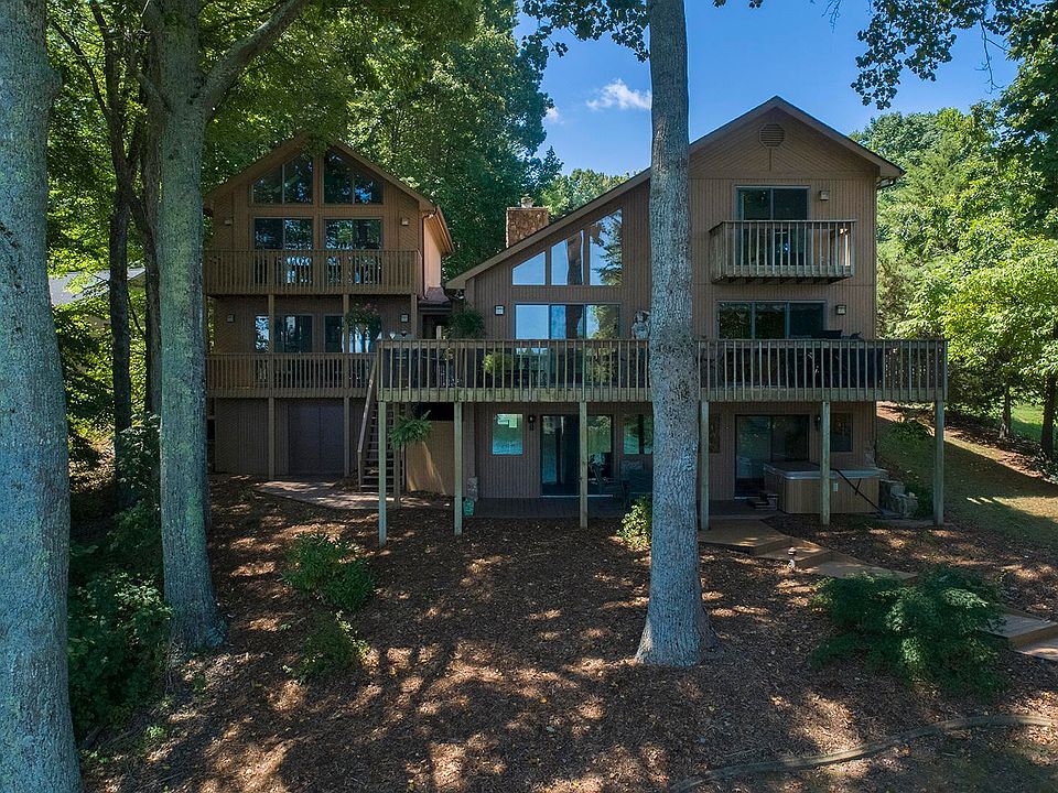 1st image of 232 Waterwood Dr