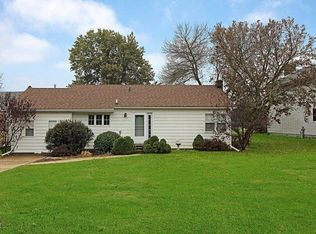 2155 Lancaster Heights Rd, Freeport, IL 61032