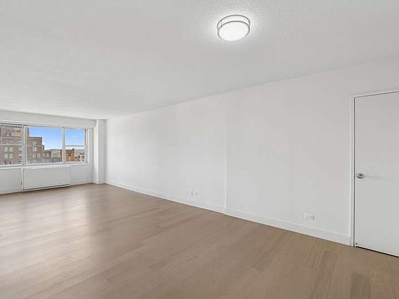 3rd image of 1520 York Ave APT 20J
