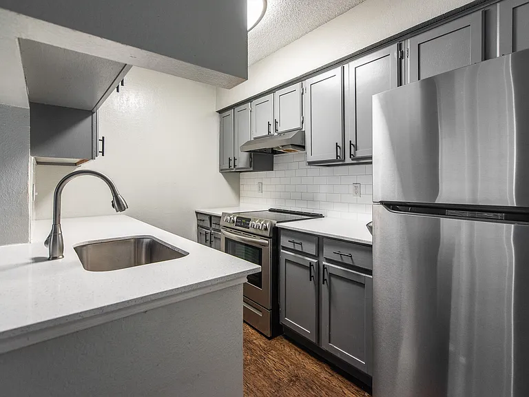 Wythe Apartment Homes — Photo 2