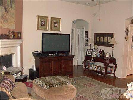 4th image of 2029 Meadow Park Dr