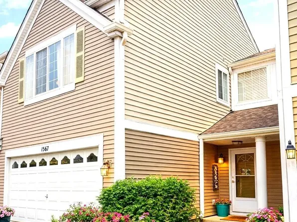 1567 Spaulding Rd, Bartlett, IL 60103