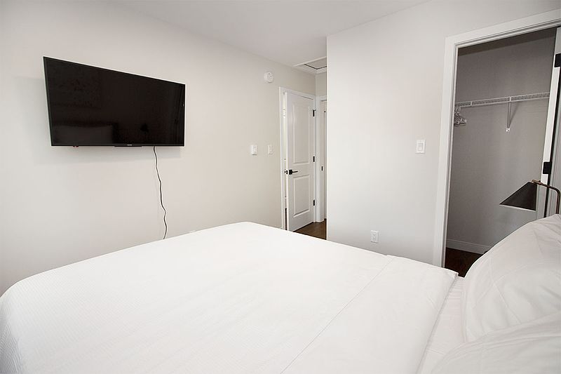 Winnipeg Apartment for rent - 4 Bedrooms — photo 23