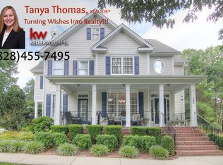 704 Neuse Ridge Dr, Clayton, NC 27527