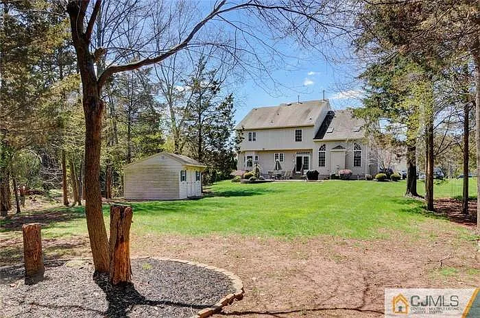 34 Margaret Dr — Photo 29