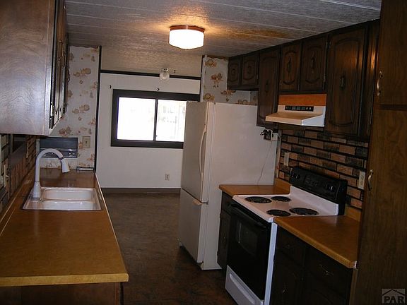 5th image of 13 Knoll Ct