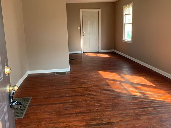 2nd image of 1352 E 25th Ave