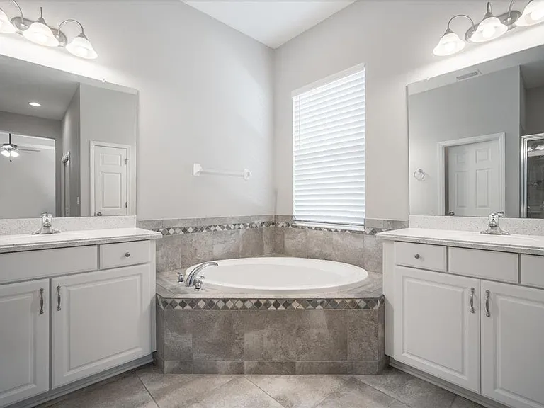 6523 Watson Rd — Photo 19