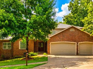 2009 Oak Point Ct, Columbia, MO 65203