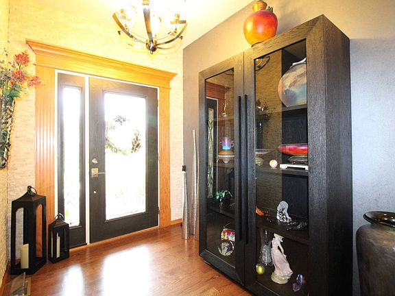2nd image of 15411 Brookview Dr