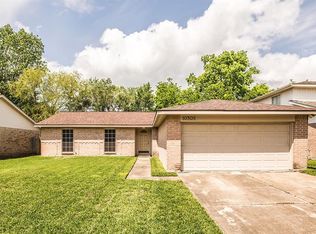 10302 Rancho Bernardo Ln, Sugar Land, TX 77498