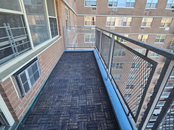 2944 West 5th Street image 11 of 19