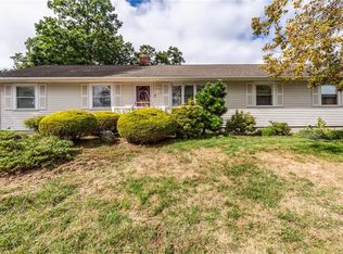 7 Plymouth Rd, North Providence, RI 02904
