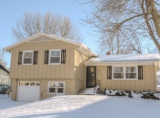 8005 E 90th St, Kansas City, MO 64138