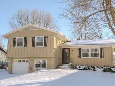 8005 E 90th St, Kansas City, MO, 64138