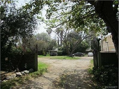 2nd image of 17150 Roscoe Blvd