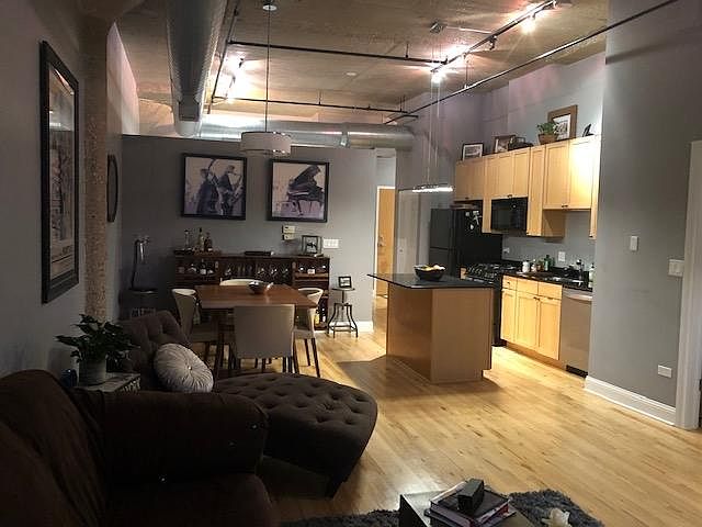 Living Area (different angle)