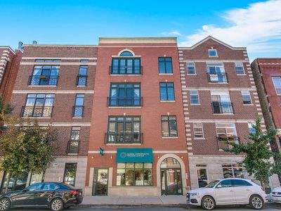 2051 W Belmont Ave #1, Chicago, IL, 60618