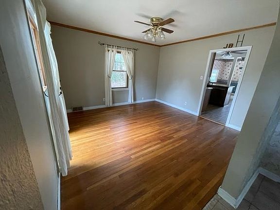 4th image of 101 Glenside Ave
