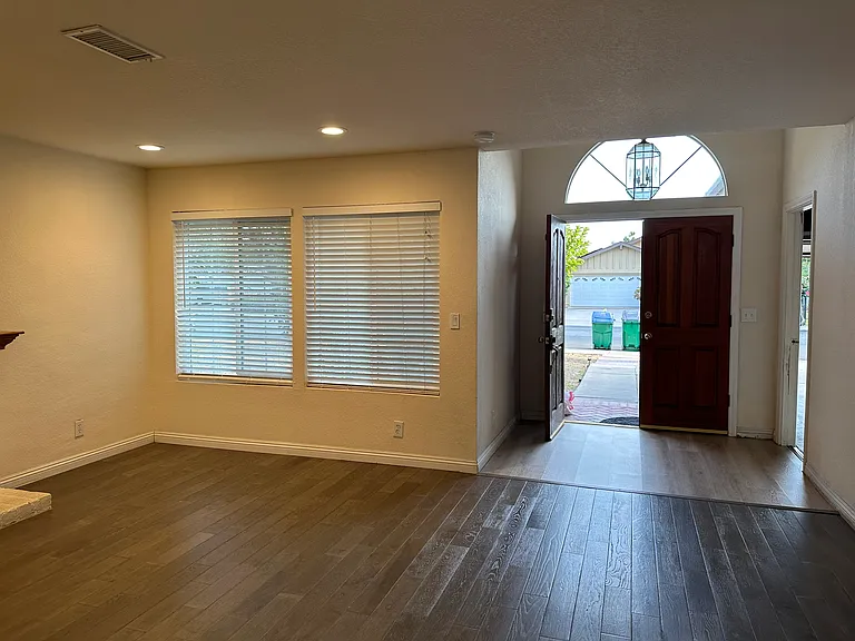 4621 Ranchgrove Dr — Photo 8