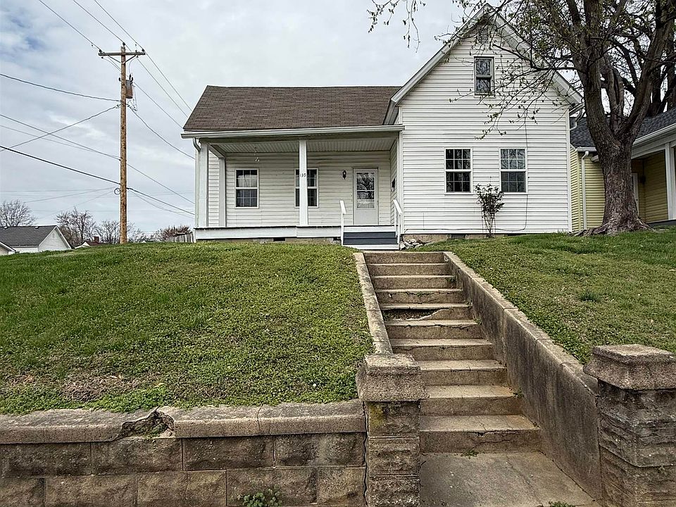 1st image of 139 S Alvasia St