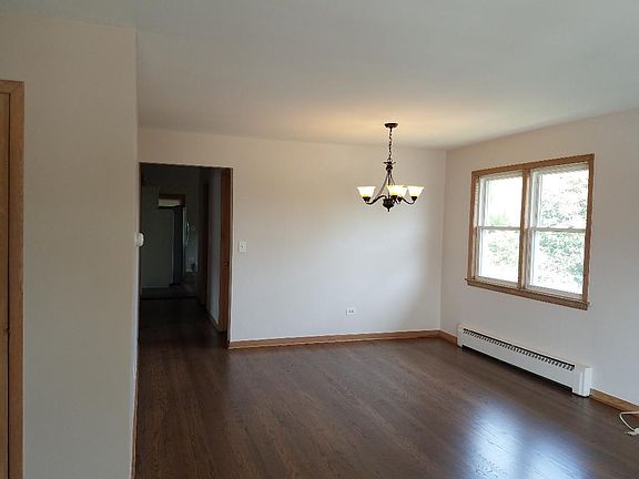 4th image of 5860 W Gunnison St #2