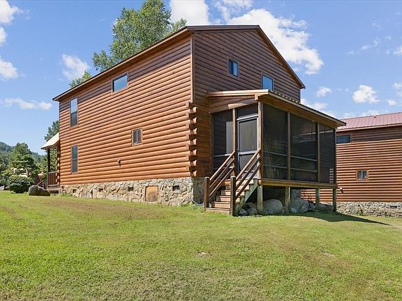 2nd image of 154 White Oak Resort Way