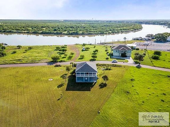 3rd image of 35212 Heron Cove Dr