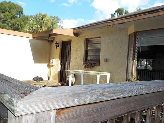 4th image of 350 SE 52nd Ct