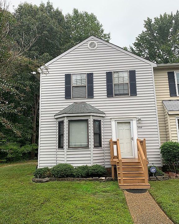 1st image of 1688 Skiffes Creek Cir