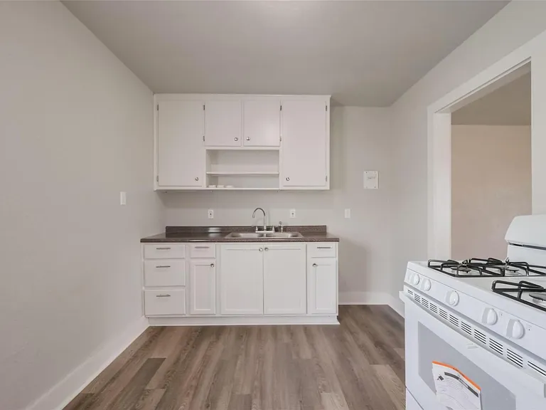 1311 Fred St — Photo 13