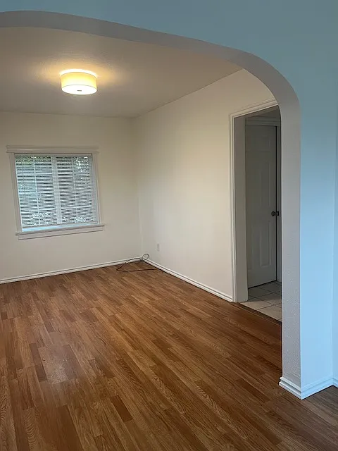 2 bed, 900 sqft, $2,050 — Photo 4