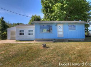 14157 W Lake Montcalm Rd, Coral, MI 49322