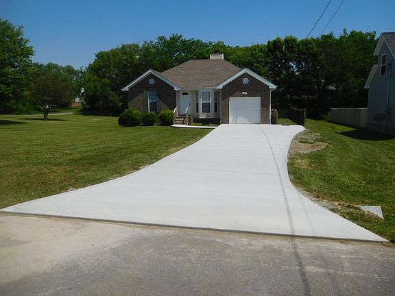 2nd image of 653 Buttercup Dr