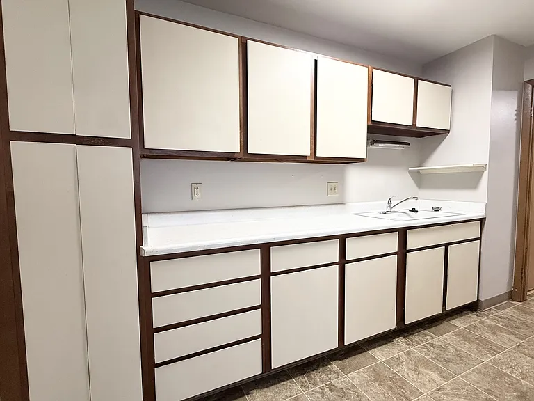 2080 Allen Blvd #4 — Photo 6