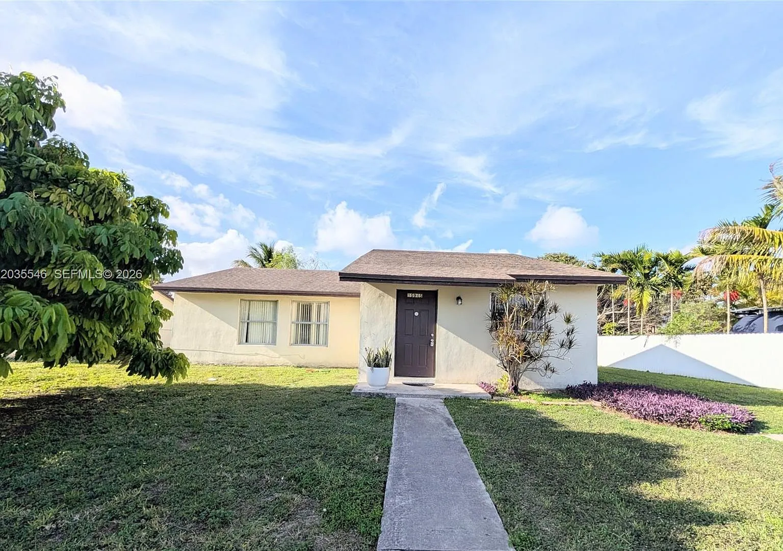 Comfort Villas Sub — Photo 1