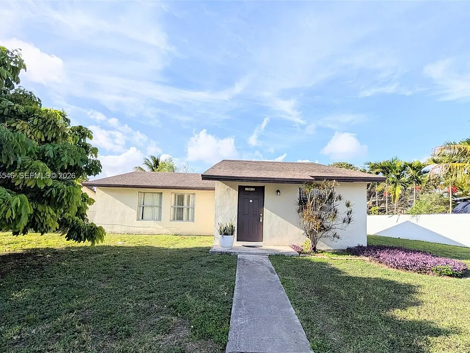 15945 SW 304th St