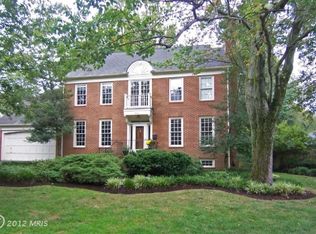 302 Buxton Rd, Falls Church, VA 22046