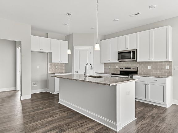 3rd image of 50 Shiloh Woods Cir