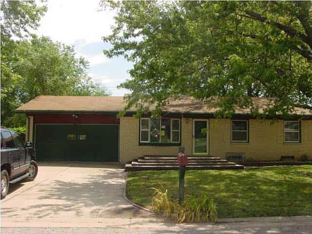 1st image of 4 Harris Dr