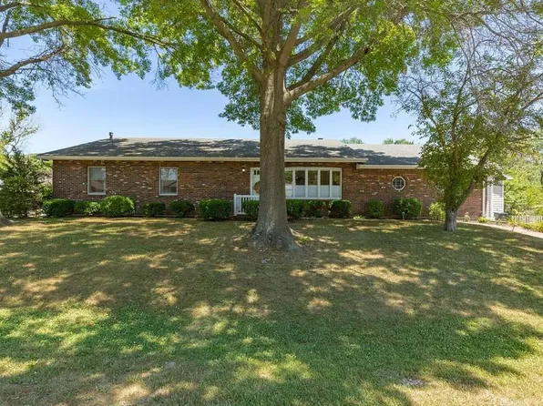 111 S Ziegler St, Pilot Knob, MO 63663