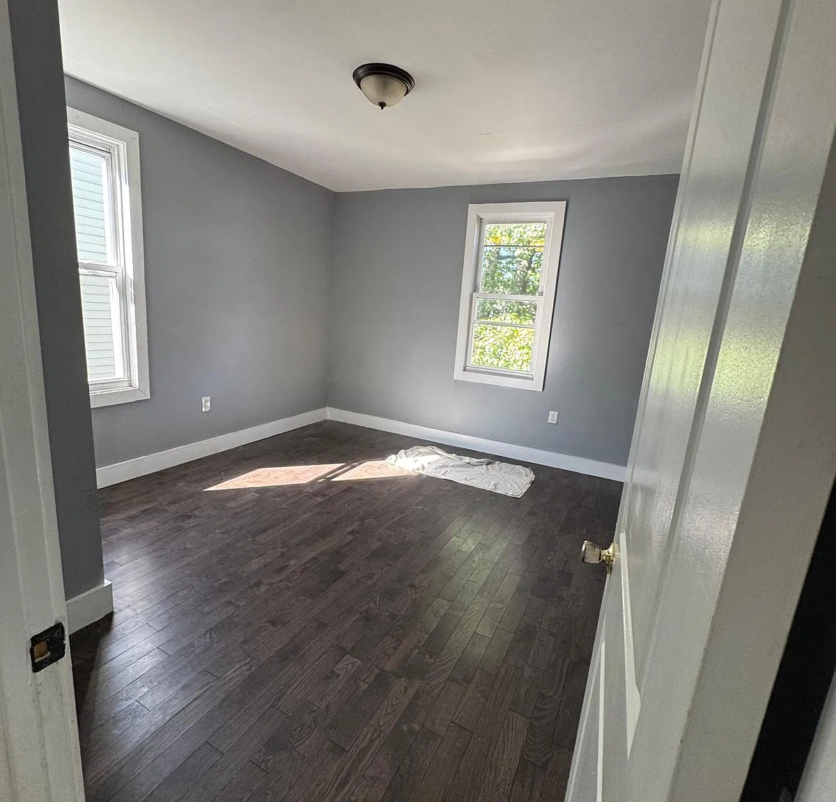 5 bed, 2376 sqft, $2,900 — Photo 4