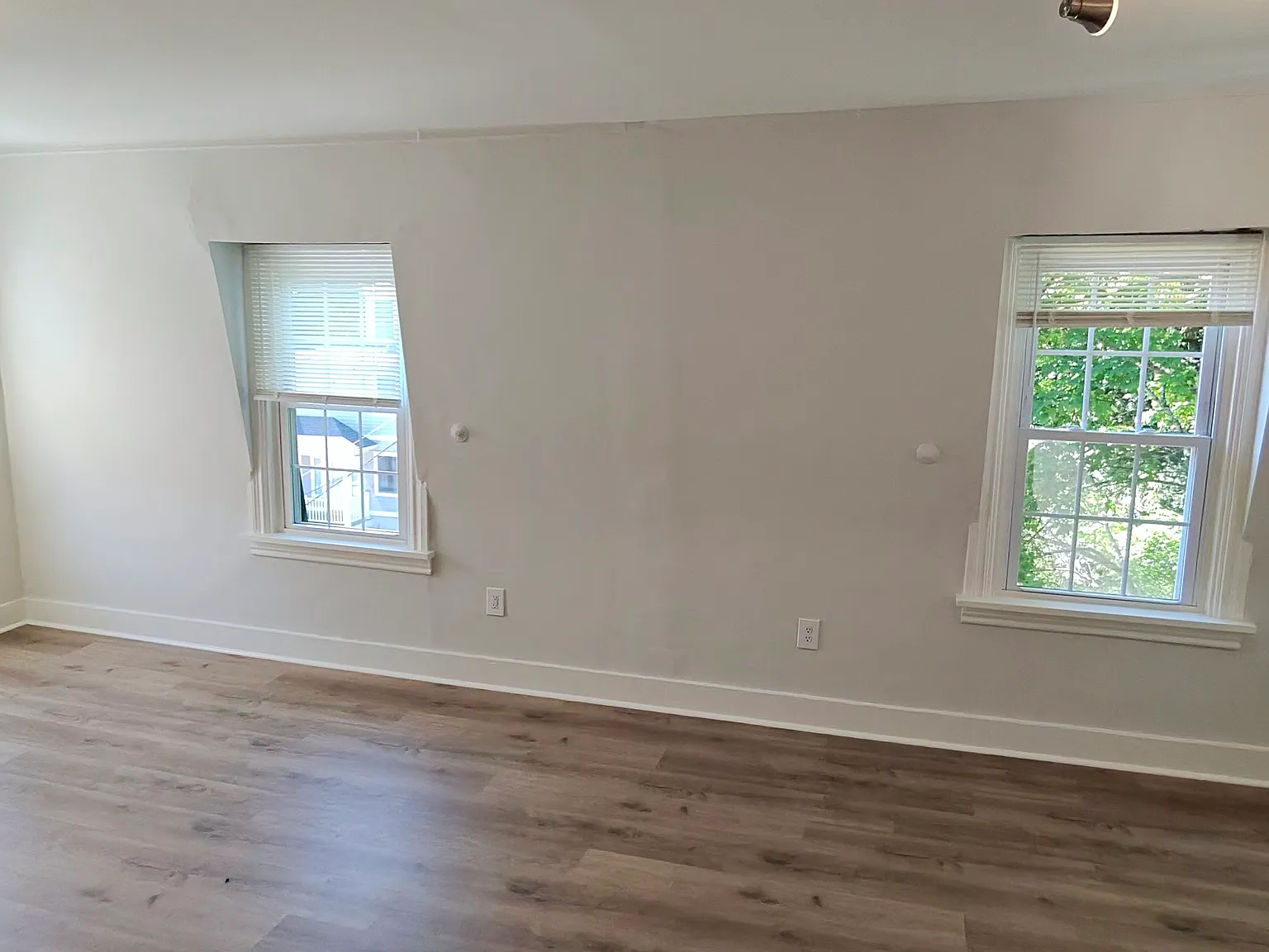 2 bed, 900 sqft, $3,000 — Photo 4