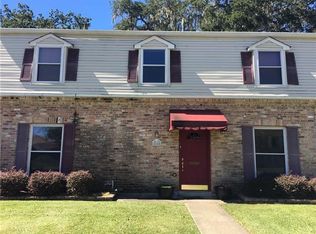 2240 Suwanee Dr, Marrero, LA 70072