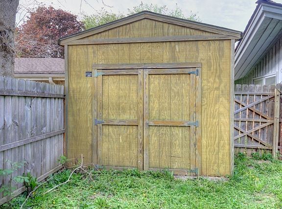 5th image of 617 Stoddard Ct