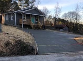 1042 McCann Dr, Cleveland, TN 37311