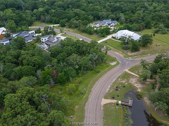 5th image of 18998 Meadows Overlook Ln
